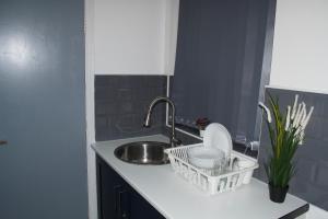 Lea Bridge Luxe Living