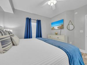 BeachFront-Majestic Beach Resort 1513