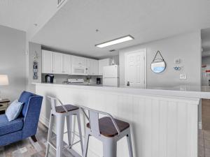 BeachFront-Majestic Beach Resort 1513