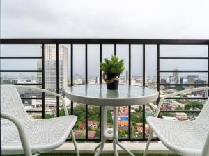 Moon Penthouse