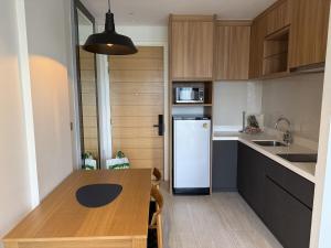 Laguna Lakeside Residences-YWYJ