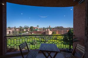 Bahja Chic - Piscine - Fibre - Netflix - Jardin Majorelle