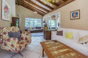 Casa em Condominio com Piscina e area Gourmet