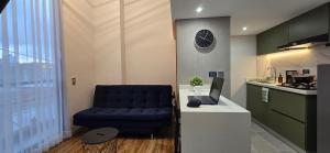 Modern Studio 201 near El Dorado Airport - Urban View