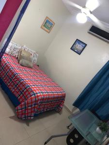 Cerca del Mar, Obelisco Hembra y Zona Colonial