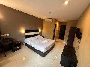 Swing & Pillows - Skudai Johor