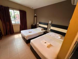Swing & Pillows - Skudai Johor