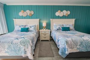 Oceanfront Studio at Sand dunes with 2 beds