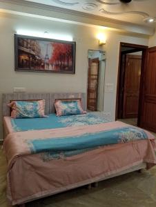ParadiseHome Luxury 4BHK Lift Private Floor