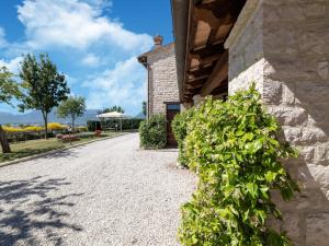 Apartment in a farmhouse with 2 swimming pools