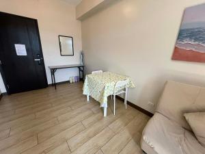 Gentry Manor Balcony SeaView WiFi Netflix Near Airport Okada 8B