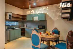 StayVista at Yug at Tehri Peaks with Jacuzzi, BBQ