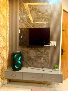 Railway road apartments