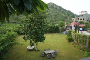 Cozy Cliff By Marwar Royal