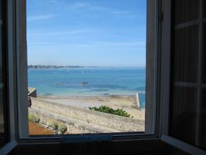 Hotels Hotel La Porte Saint Pierre-Logis Hotel Intra Muros : photos des chambres