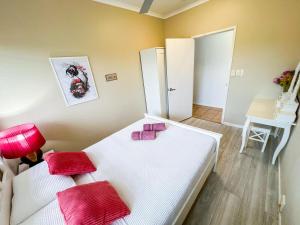 Bonhaven Floral Youth House