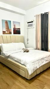 Studio condo Near Roxas night market