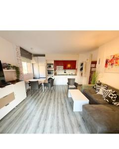 Fenals Calm - con piscina