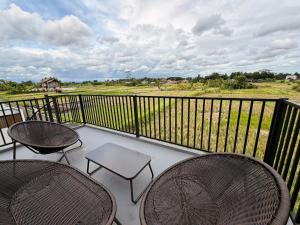 TONI 27 - Cozy Skybed and Ricefield Villa Ubud