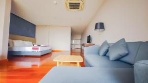 The Riva Vientiane Hotel