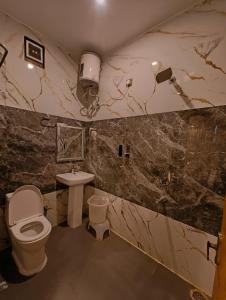 Hotel Mahadev
