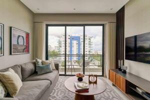 ® La~Diana’s~View @FarallonSD PoolGymDowntown