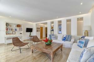 ®{Monserrat•Beach•Condo} @Terrenas PoolWifiBBQ