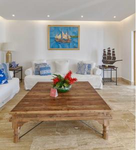 ®{Monserrat•Beach•Condo} @Terrenas PoolWifiBBQ
