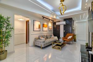 ®{El~Dorado~Views} @DowntownSD PoolGym2BR