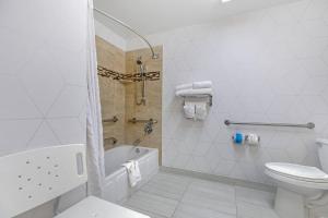 Comfort Suites Golden West on Evergreen Parkway