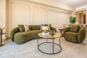 [The~Natural~Greens] @DowntownSD PoolGymKingbed