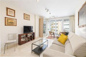 Holidays Home Maestranza in Malaga by Solaga