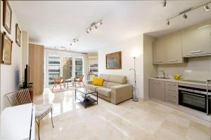 Holidays Home Maestranza in Malaga by Solaga