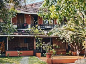 Ambadis villa -Lake view resort