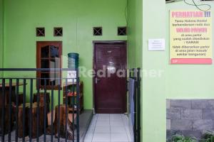 Halona Residence near Pakuwon Mall Jogja Mitra RedDoorz