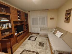 Apartament Valeni