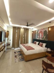 Couples Paradise Omaxe Hazratganj Lucknow