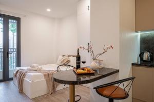 HighEnd Serviced Apartment with Lift by SSens Homes