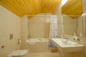 Triple Room room in Hutor Hotel