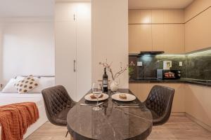 HighEnd Serviced Apartment with Lift by SSens Homes