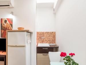 Simplistic Apartment in Reitani near Lido Beach