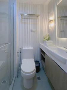 A&J Luxury Suite Staycation - Field Residences