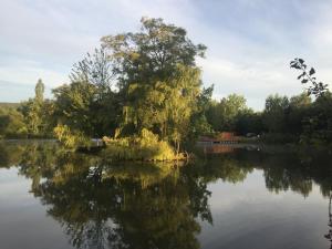 Maisons de vacances Cabanes flottantes et gites au fil de l'eau : photos des chambres