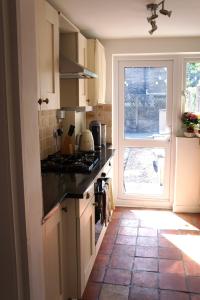 Dreamy Victorian Flat & Garden in Islington