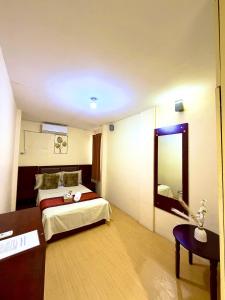 Isla Boracay Inn