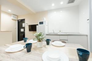 BM81 Elizabeth Garden 3