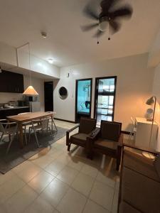 SLP Makati by MG Holiday Home