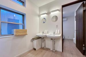 三ノ輪駅徒歩8分 l Easy Access to Ueno, Near Minowa Sta, Max 9ppl