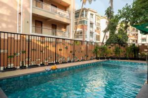 AKD Home 2 BHK Apartment with Pool Gym Candolim