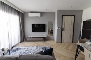New TITLE Legendary 1BR, Бангтао